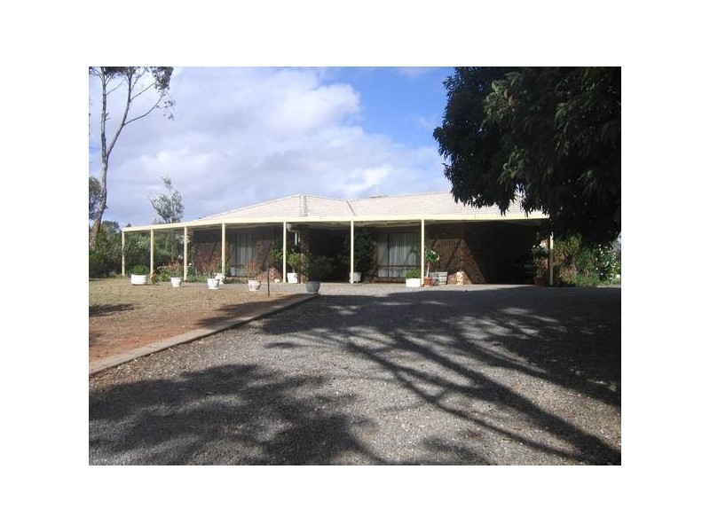 27 Lookout Drive, Murray Bridge SA 5253