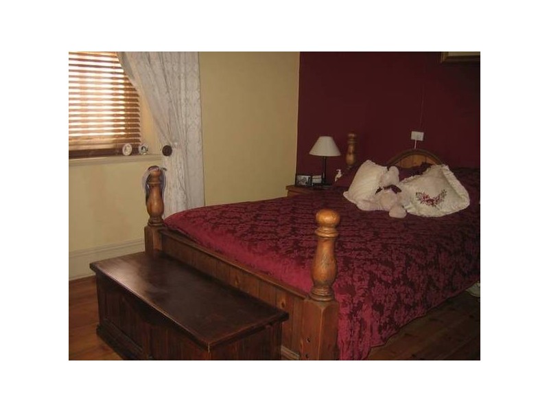 27 Edwards Street, Murray Bridge SA 5253