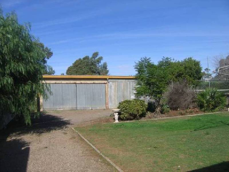 16 Elizabeth Street, Murray Bridge SA 5253