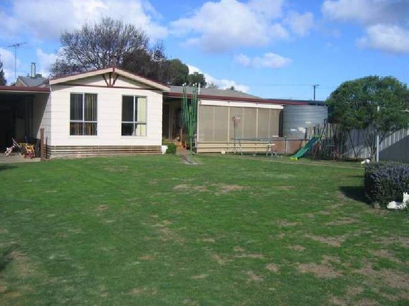 50 Willow Ave, Murray Bridge SA 5253