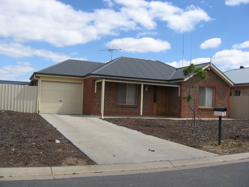 9 Bradley Crt, Murray Bridge SA 5253