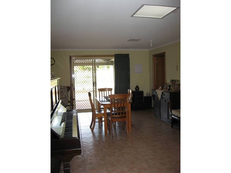 43 Torrens Road, Murray Bridge SA 5253