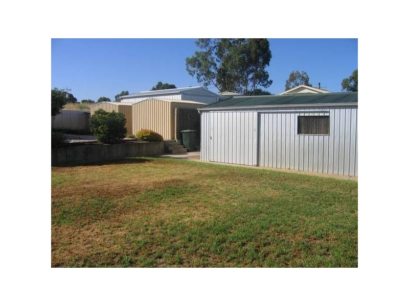 189 Murray Drive, Murray Bridge East SA 5253