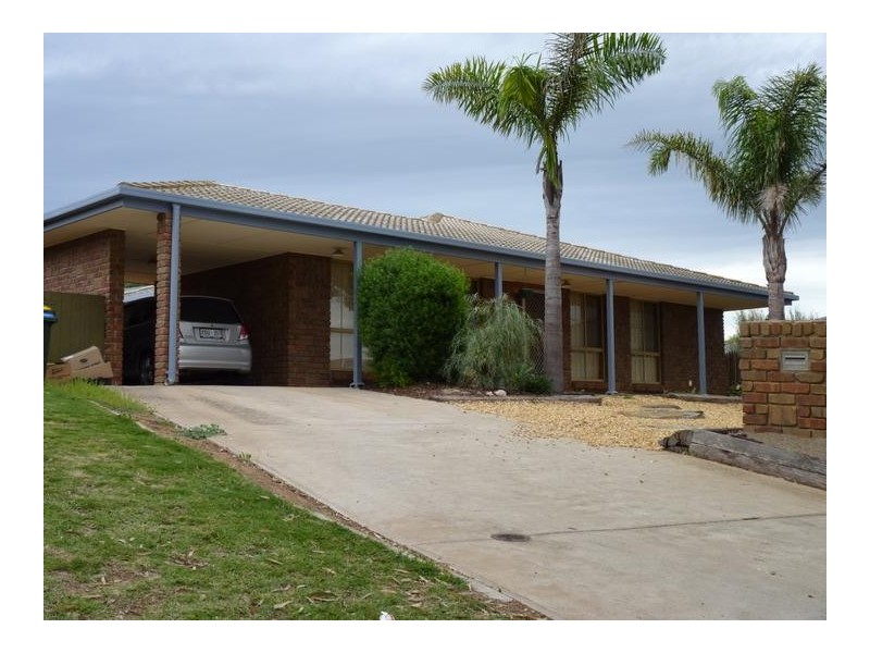 37 Tumbella Drive, Murray Bridge SA 5253
