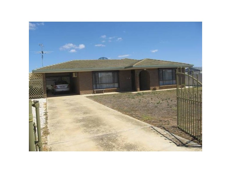 150 Sir John Cowan Avenue, Murray Bridge SA 5253