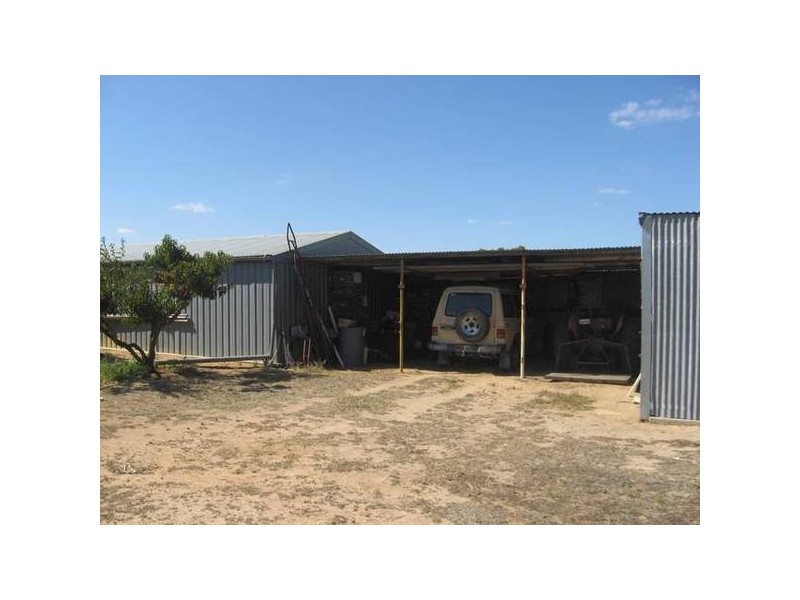 150 Sir John Cowan Avenue, Murray Bridge SA 5253