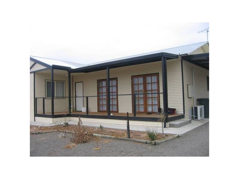30 Edmund Tce, Murray Bridge SA 5253