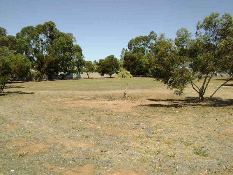 18 Knight Street, Murray Bridge SA 5253