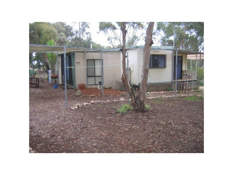 201 Lodden Road, Murray Bridge East SA 5253
