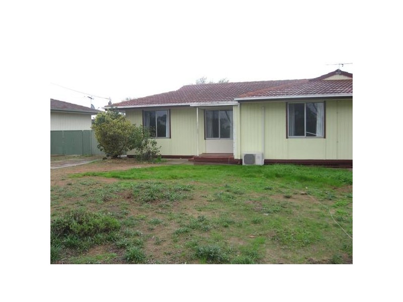 77 Gail Crescent, Murray Bridge SA 5253