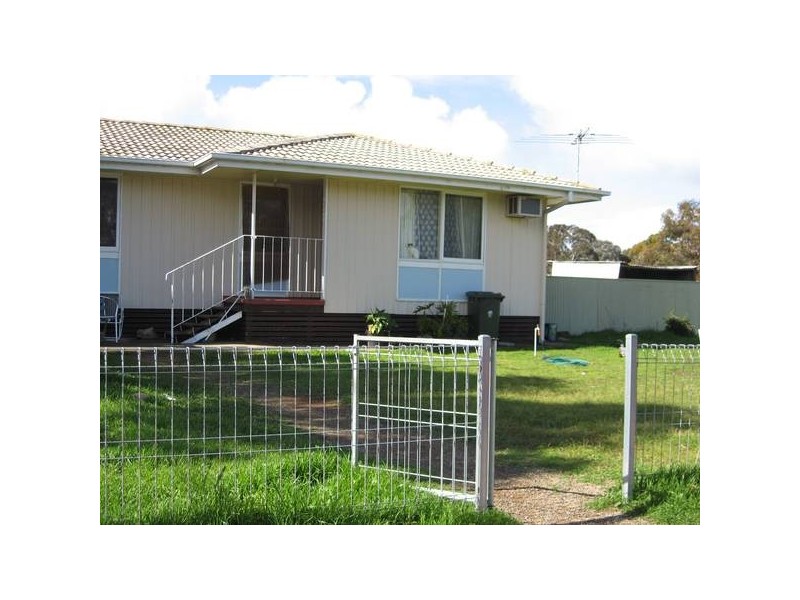 18 Lorikeet Avenue, Murray Bridge South SA 5253