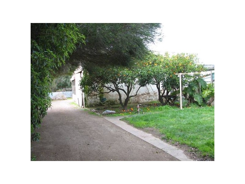 11a Charles Street, Murray Bridge SA 5253