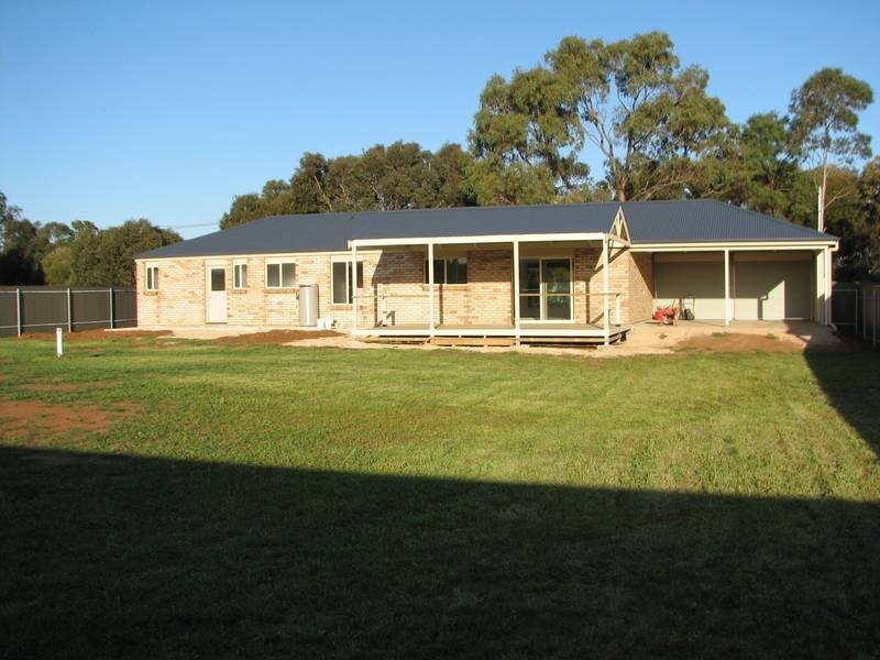 15 West Terrace, Callington SA 5254