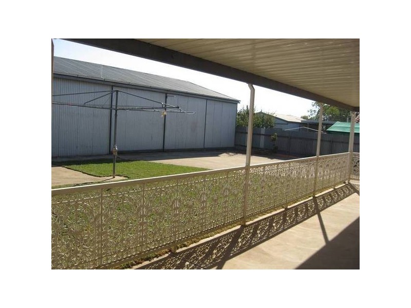 293 Adelaide Road, Murray Bridge SA 5253