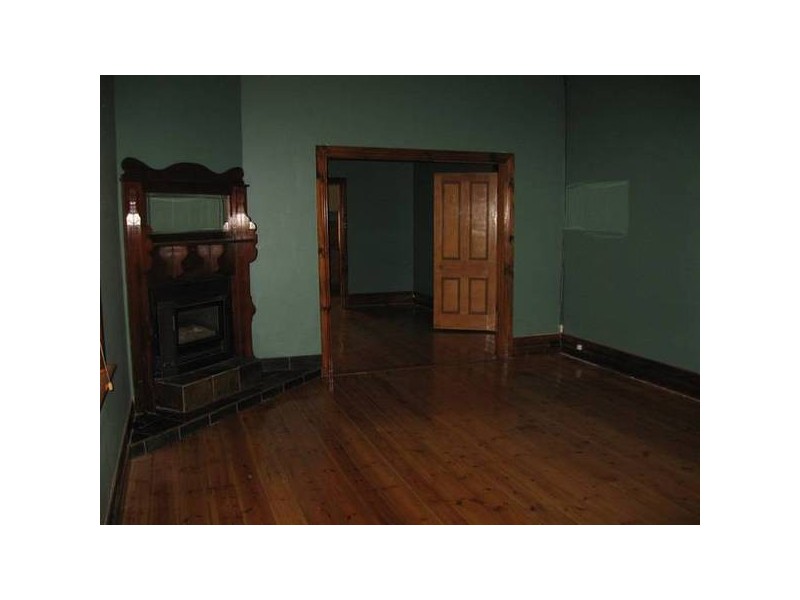 73 Adelaide Road, Murray Bridge SA 5253