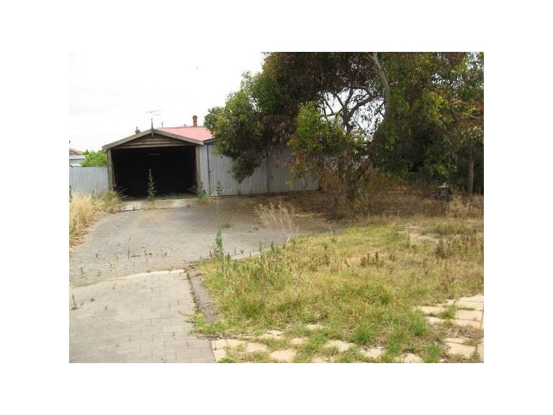 73 Adelaide Road, Murray Bridge SA 5253