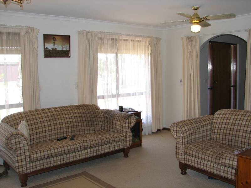 28 Garden Crescent, Murray Bridge SA 5253