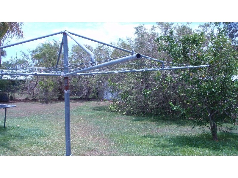 75 Hammond Street, Urangan QLD 4655