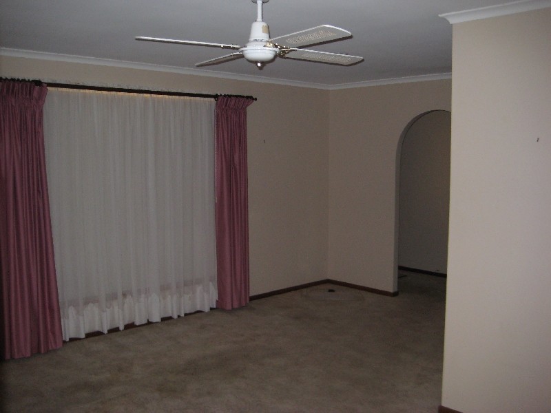 4 Rohan Way, Kawungan QLD 4655