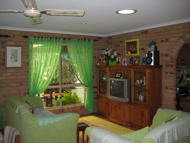 5 Sittella Close, Eli Waters QLD 4655