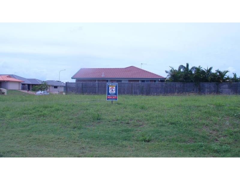 15 Anchorage Circuit, Point Vernon QLD 4655