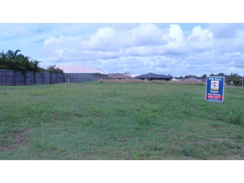 15 Anchorage Circuit, Point Vernon QLD 4655