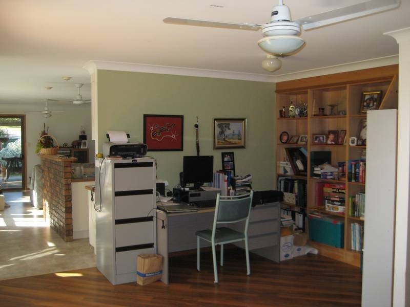 64 Christensen Street, Urraween QLD 4655