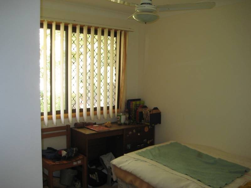 64 Christensen Street, Urraween QLD 4655