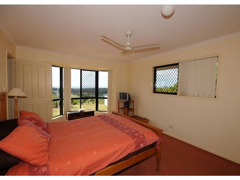 15 Manchester Court, Dundowran QLD 4655