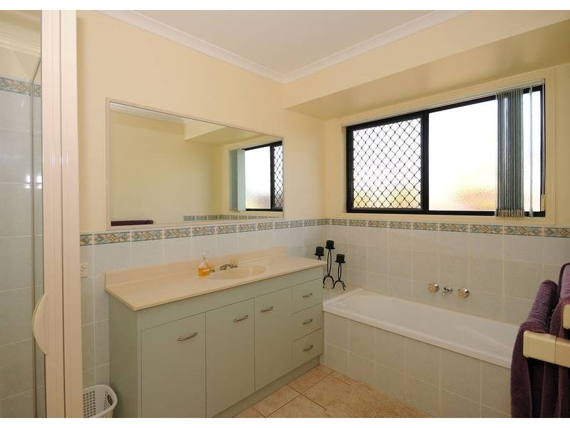 15 Manchester Court, Dundowran QLD 4655