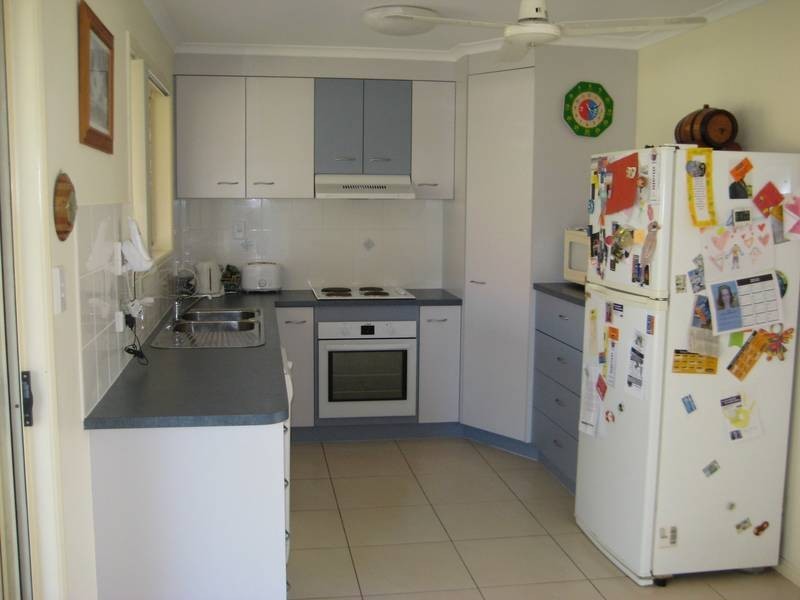 7 Malcolm Court, Point Vernon QLD 4655