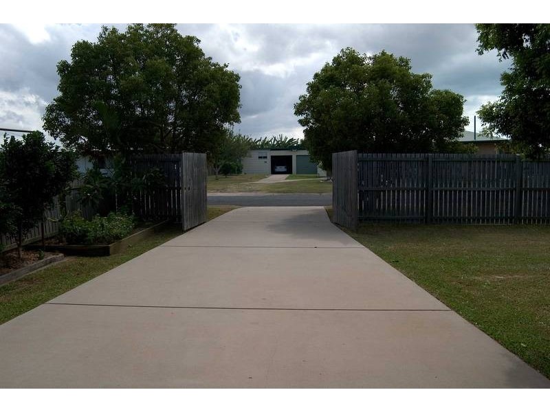 26 Dover Street Pialba, Pialba QLD 4655
