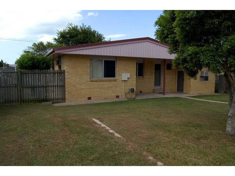 26 Dover Street Pialba, Pialba QLD 4655