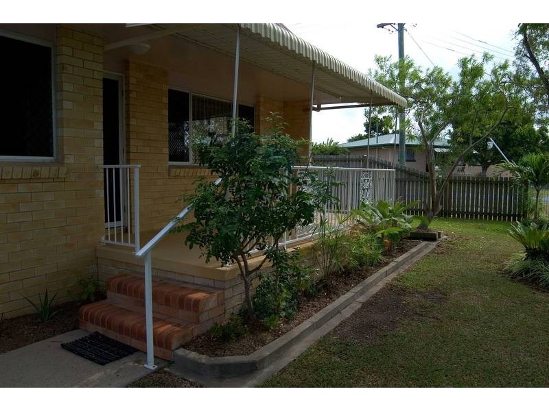 26 Dover Street Pialba, Pialba QLD 4655