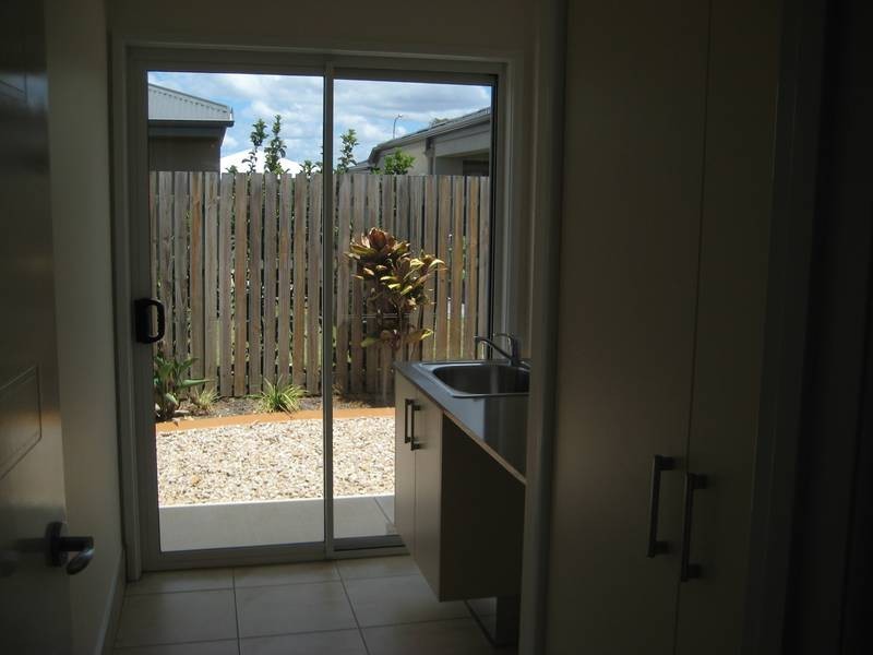 57 Magellan Court, Urraween QLD 4655