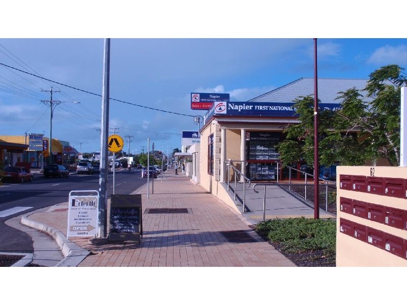 1-2/62 Main Street, Pialba QLD 4655
