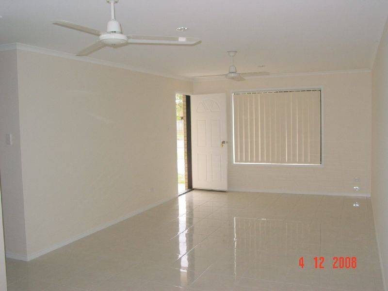 1/117 Urangan, Urangan QLD 4655