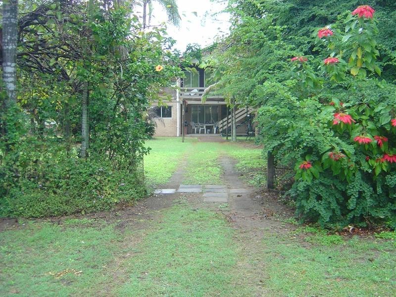 356 Esplanade, Scarness QLD 4655