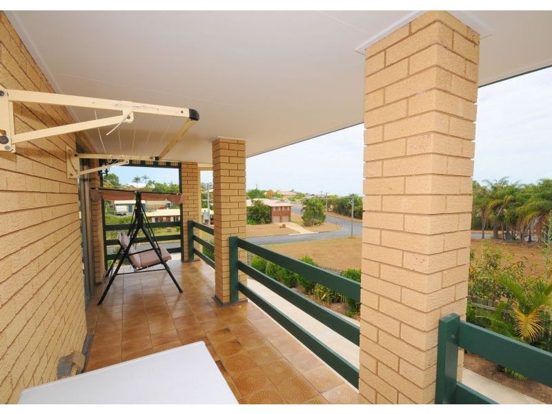 4 Andersen Avenue, Urraween QLD 4655