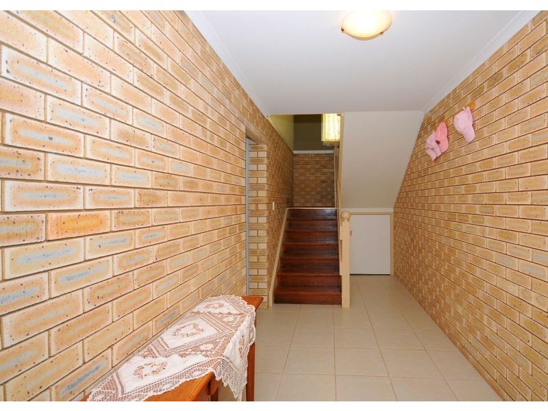 4 Andersen Avenue, Urraween QLD 4655