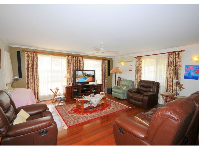 4 Andersen Avenue, Urraween QLD 4655