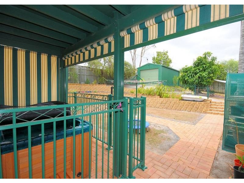 4 Andersen Avenue, Urraween QLD 4655