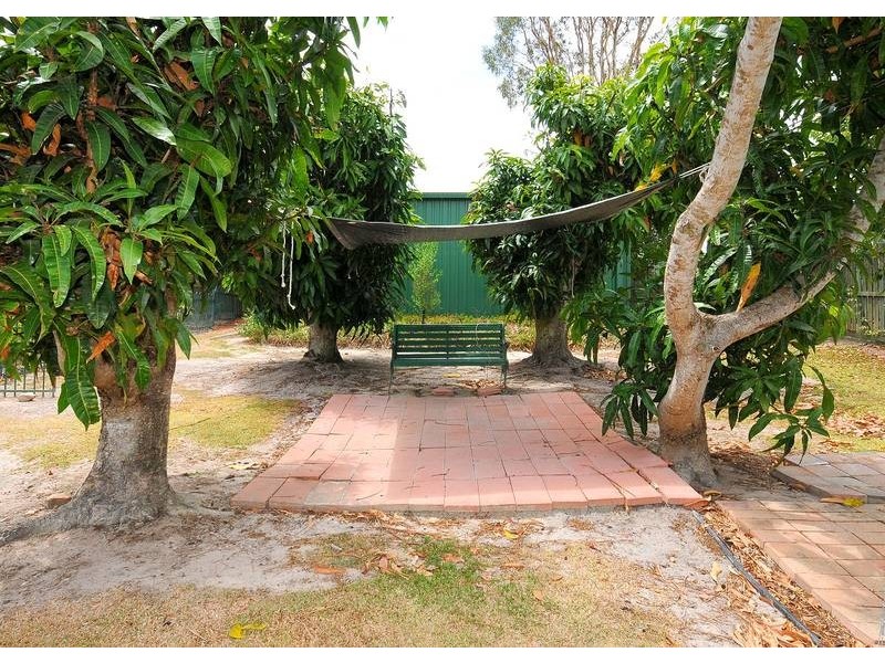 4 Andersen Avenue, Urraween QLD 4655