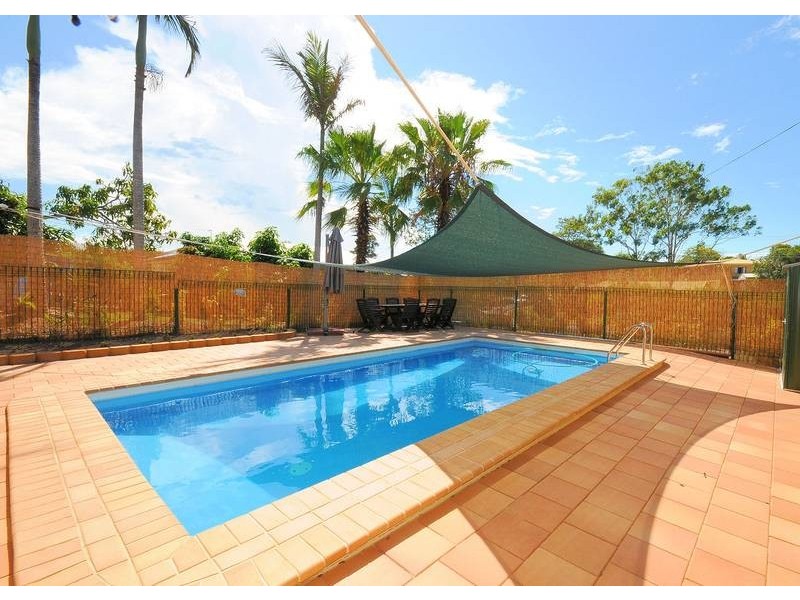 4 Andersen Avenue, Urraween QLD 4655