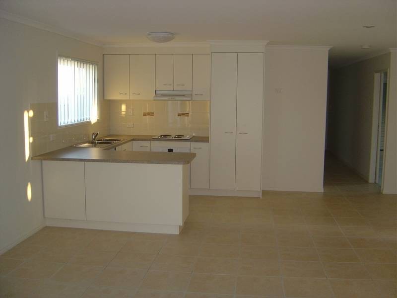 9 Dory Drive, Point Vernon QLD 4655