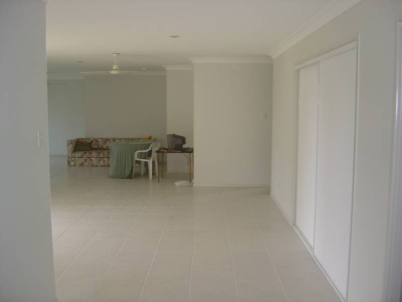 5 Russell Drive, River Heads QLD 4655