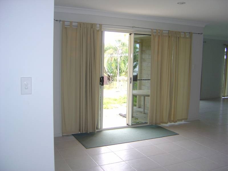 5 Russell Drive, River Heads QLD 4655