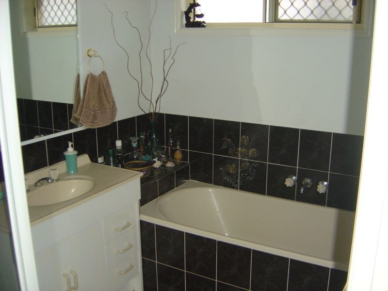 18 Island Outlook, River Heads QLD 4655
