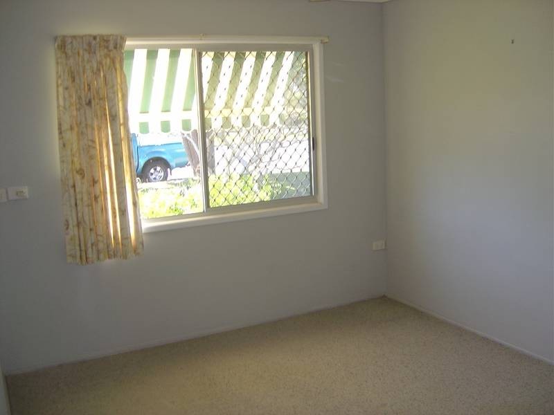 615 Boat Harbour Drive, Urangan QLD 4655