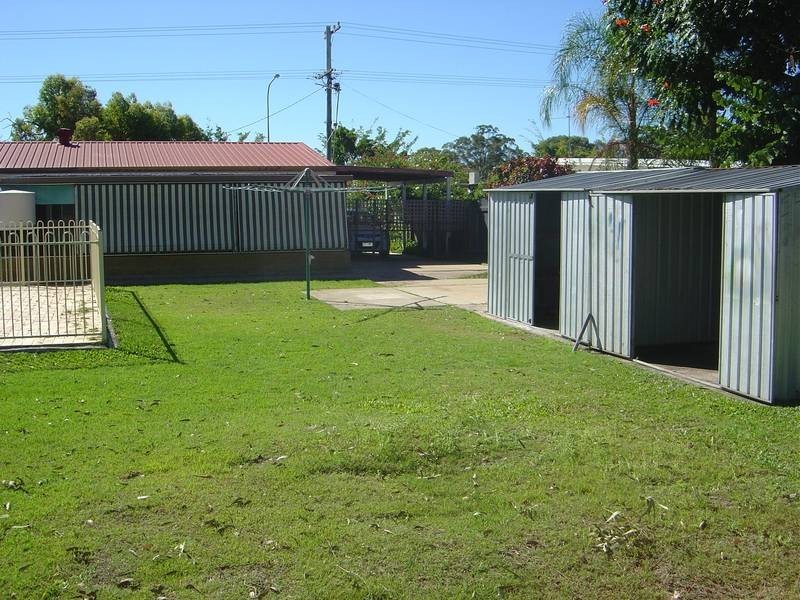 615 Boat Harbour Drive, Urangan QLD 4655